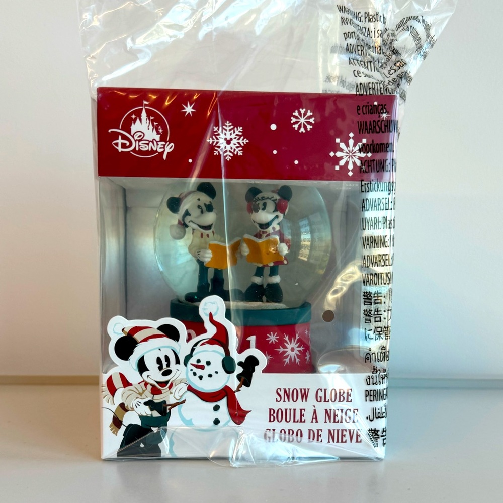 New! 2021 Disney Holiday Snow Globe!